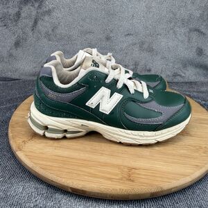 New Balance 2002R Shoes Boys Size 5 Green Gray Mesh Running Sneakers PC2002VI